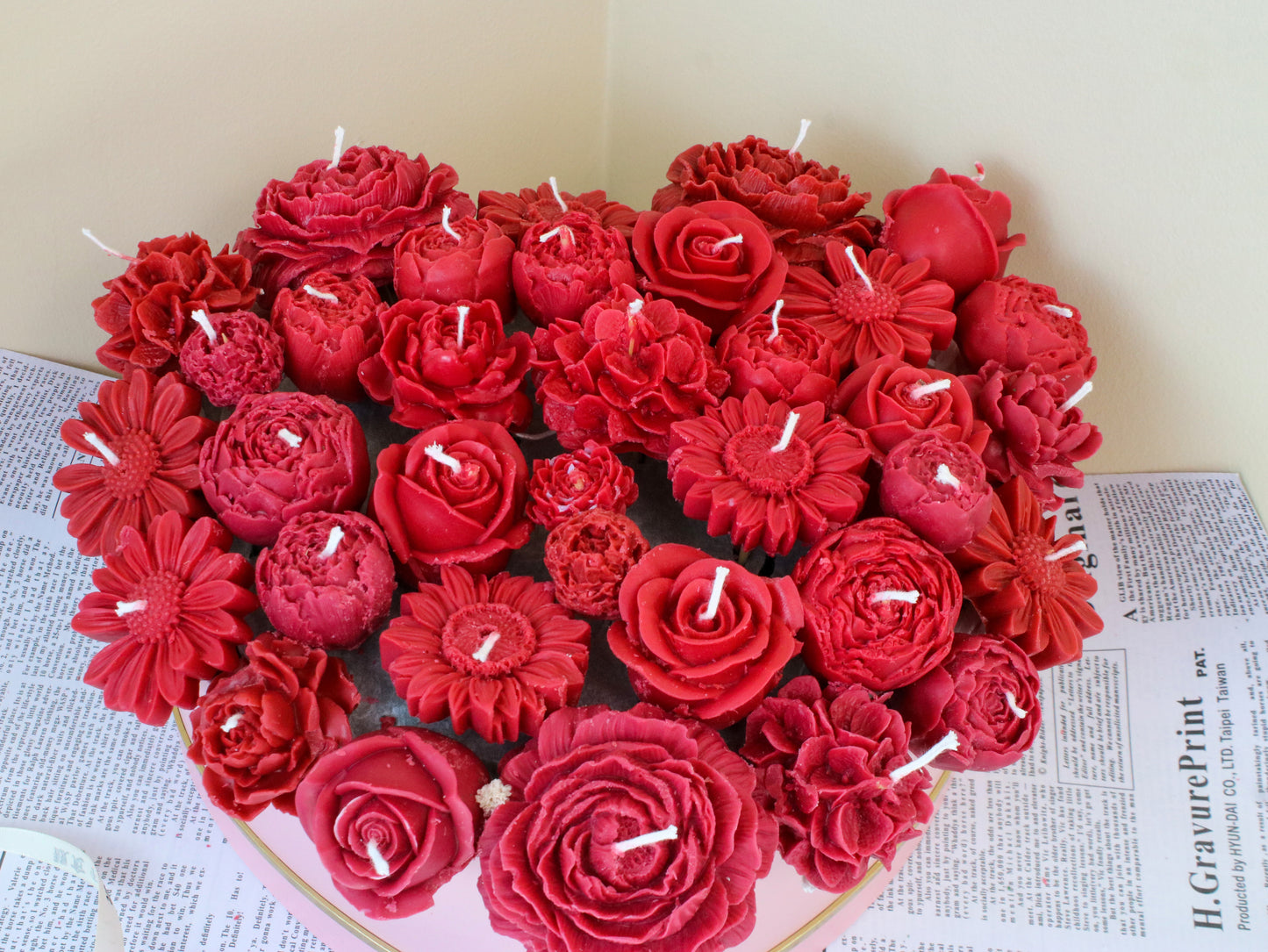 Romantic_bouquet_handmade_candles__Red