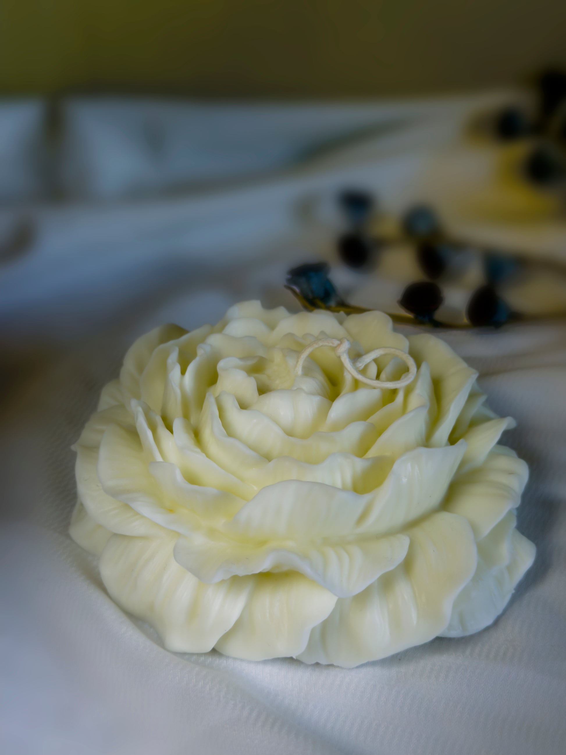 Peony_Flower_MAX_handmade_candles__white